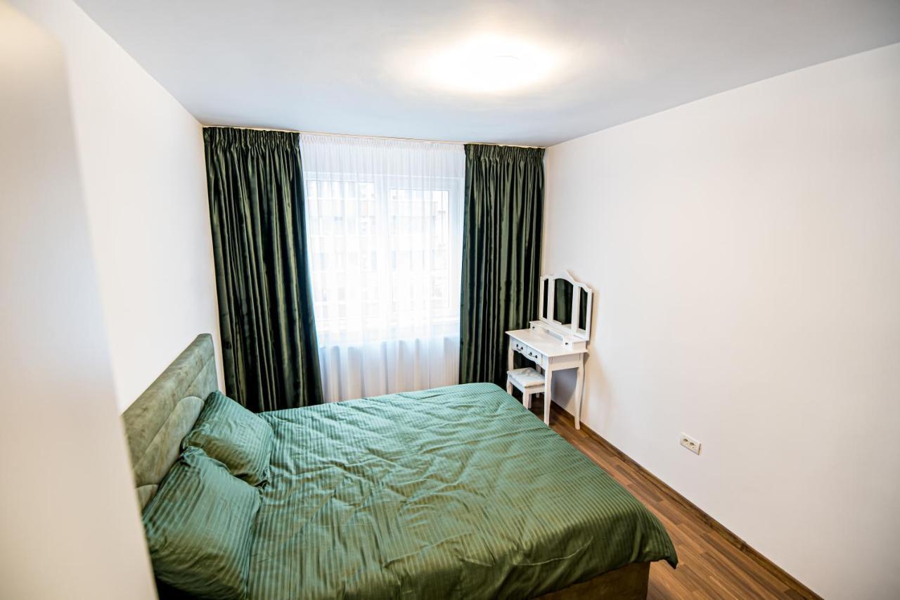 Apartament 3 Camere Royal 布拉索夫 外观 照片