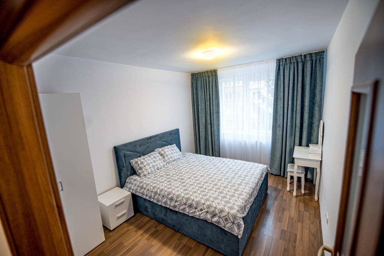 Apartament 3 Camere Royal 布拉索夫 外观 照片